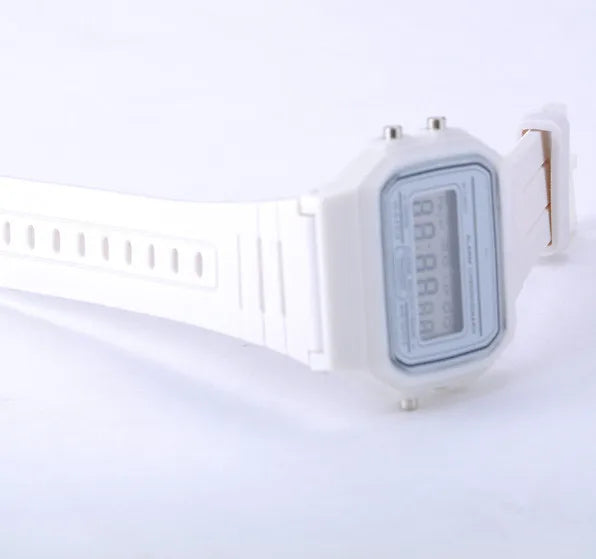 RetroPulse™ – Vintage Early 2000’s Minimalist Digital Watch