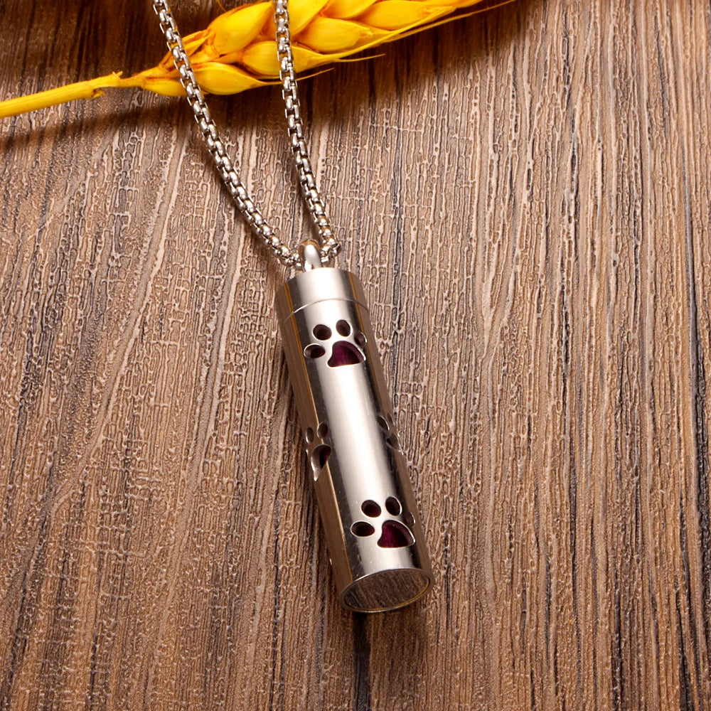 Stylish Stainless Steel Air Freshener Pendant Necklace - Versatile Perfume Oil Diffuser Charm for Men, Women, and Teens